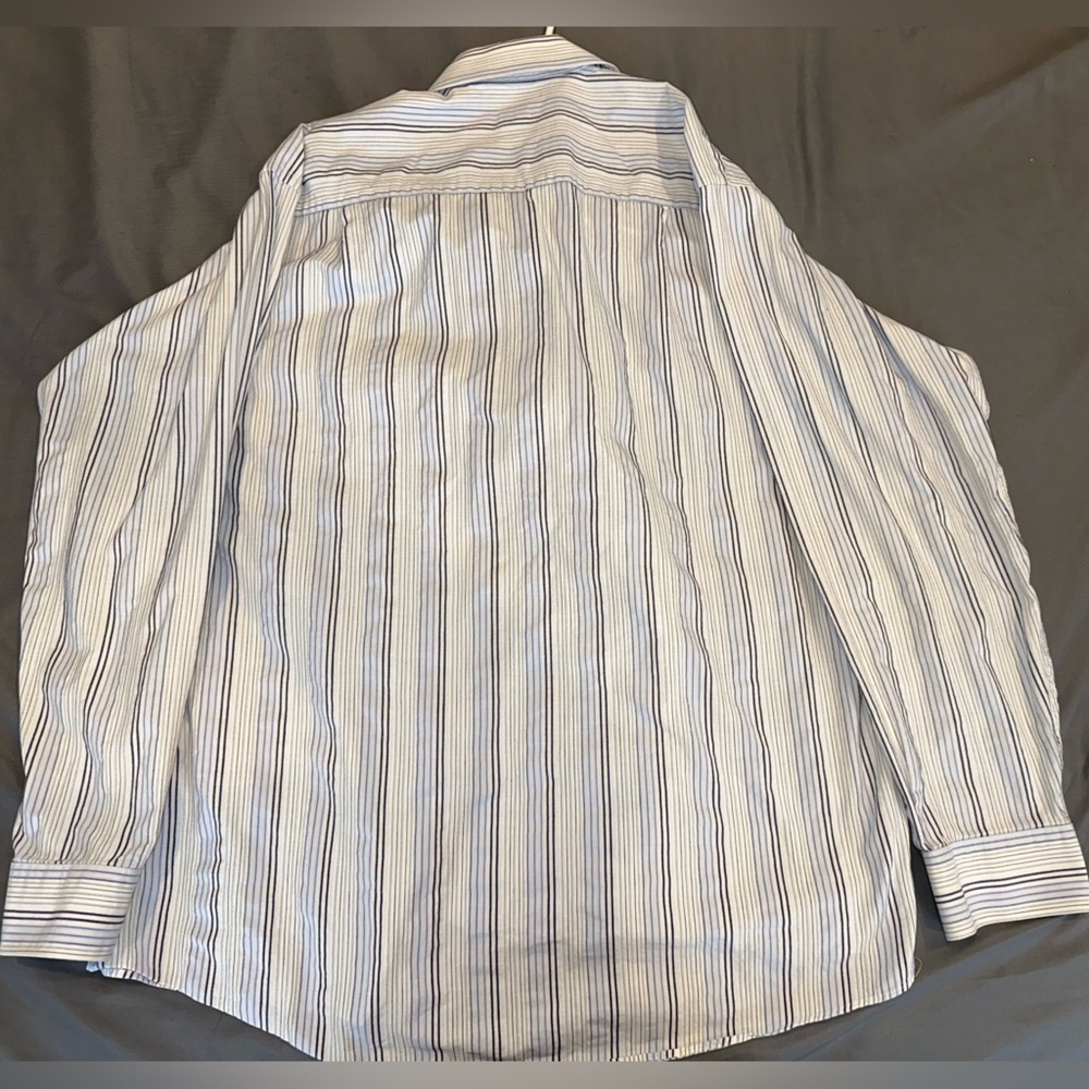 Calvin Klein Classic Striped Men's Shirt 17- 34/35 - Picture 2 of 3